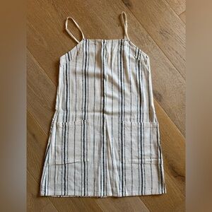 Billabong cream/gray shift mini dress, Small